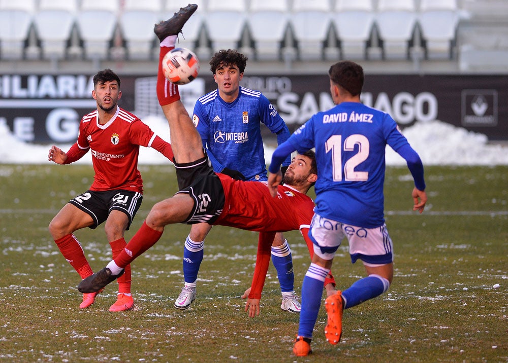 Fotos: El Burgos CF golea al Real Oviedo B