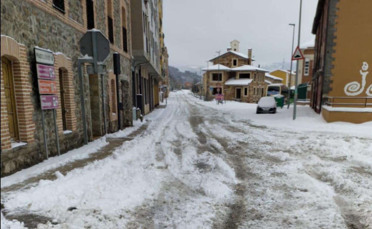 En Belorado han amanecido con más nieve.