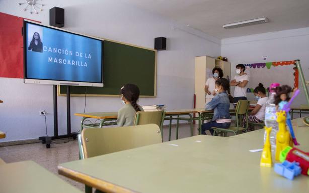 La Junta pone en cuarentena dos nuevas aulas en Burgos por covid-19