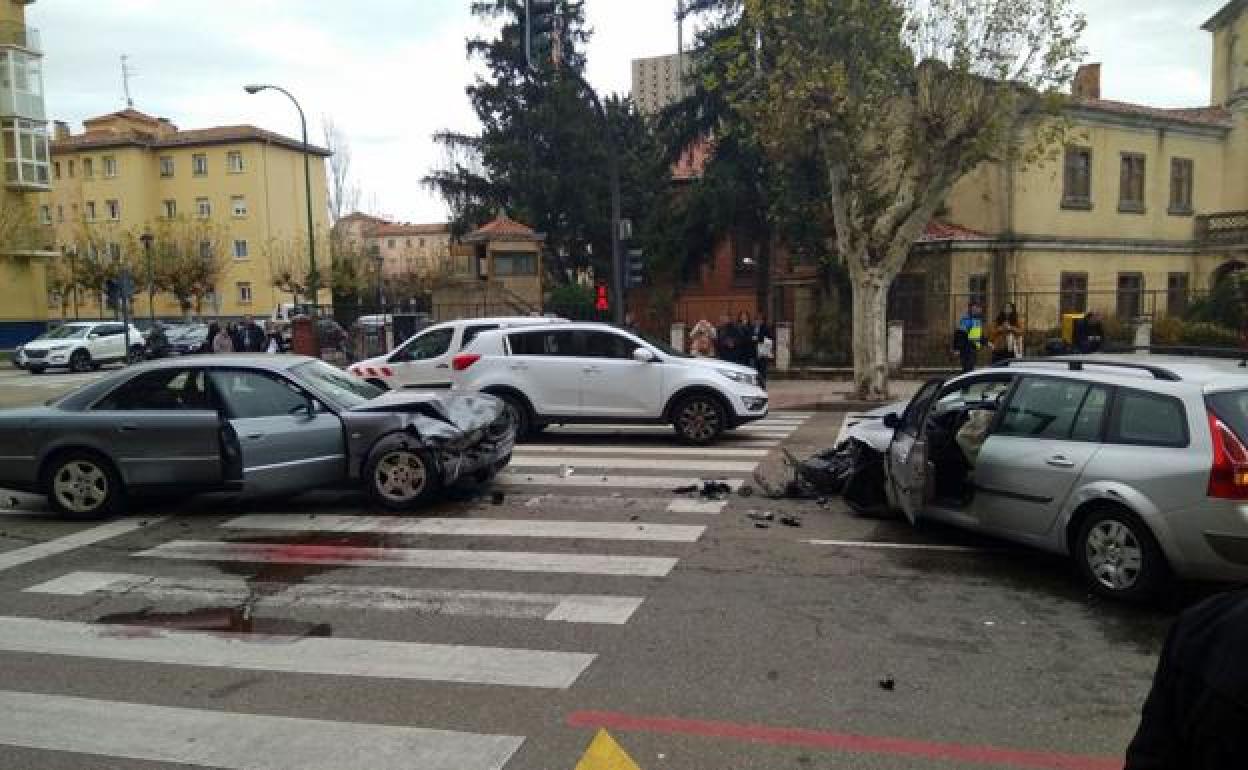 Una colisión en las que se ven involucrados varios vehículos. 