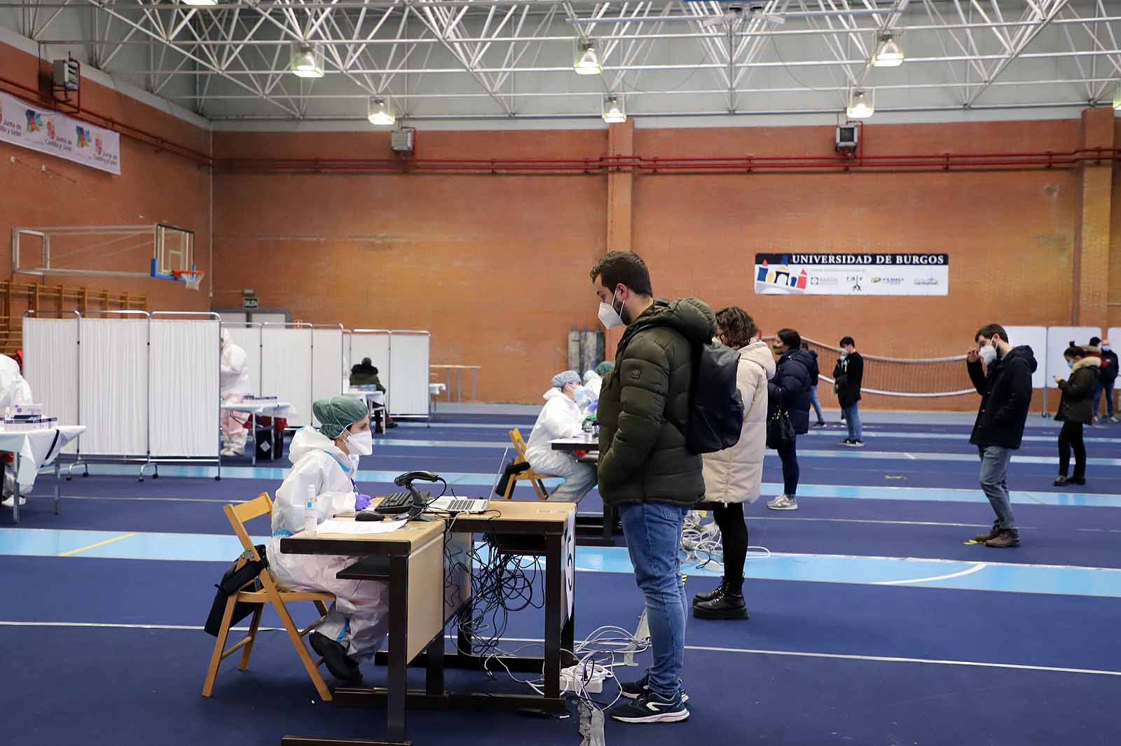 9.000 personas están llamadas a participar en el cribado de la UBU en el polideportivo universitario.