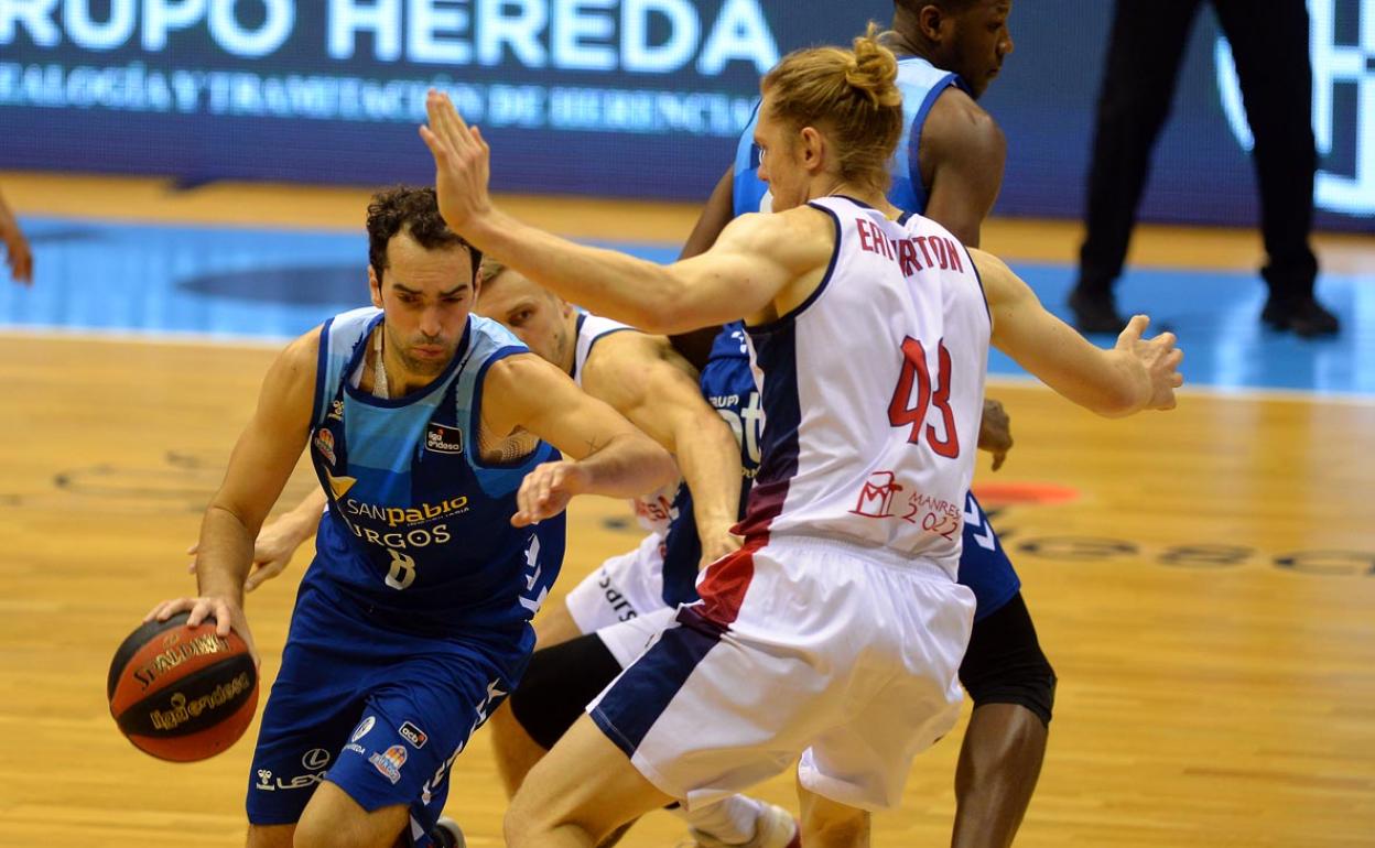 La victoria en la primera vuelta se quedó en el Coliseum. 