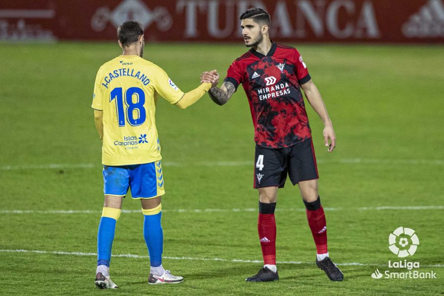 Fotos: El Mirandés se reencuentra con la victoria en Anduva