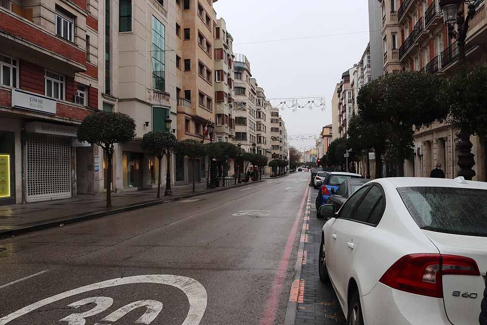 Fotos: Las calles de Burgos notan la ausencia de las fiestas por el patrón San Lesmes