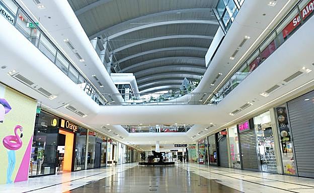 La Junta prorrogará hasta el 23 de febrero el cierre del interior de la hostelería y los centros comerciales