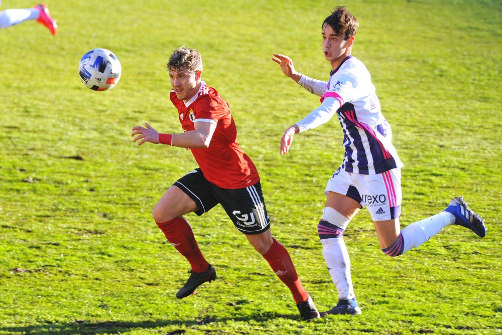 Fotos: El Burgos CF, más líder