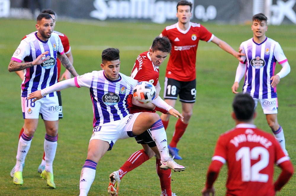 Fotos: El Burgos CF, más líder