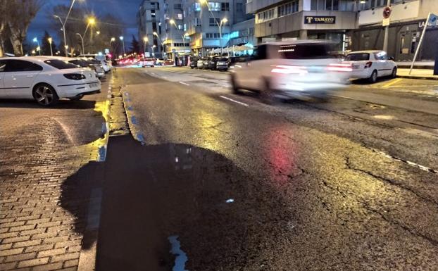 Imagen principal - Las balsas de agua también muestran los desniveles del terreno.