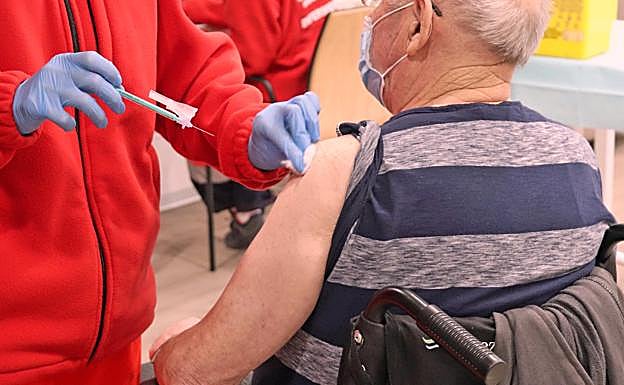 12.673 burgaleses han sido ya inmunizados con las dos dosis de la vacuna 