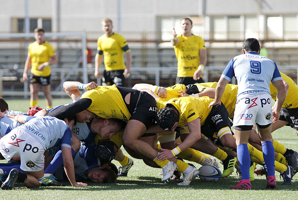 Fotos: La victoria del UBU Bajo Cero frente al Cisneros en imágenes