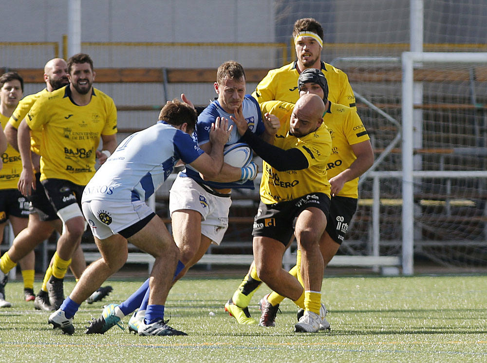 Fotos: La victoria del UBU Bajo Cero frente al Cisneros en imágenes