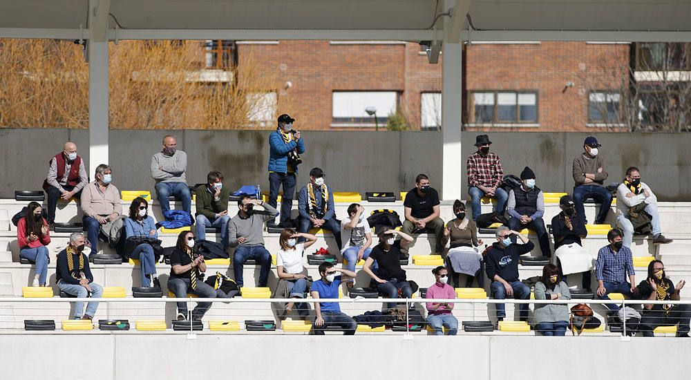 Fotos: La victoria del UBU Bajo Cero frente al Cisneros en imágenes