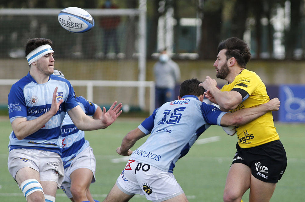 Fotos: La victoria del UBU Bajo Cero frente al Cisneros en imágenes