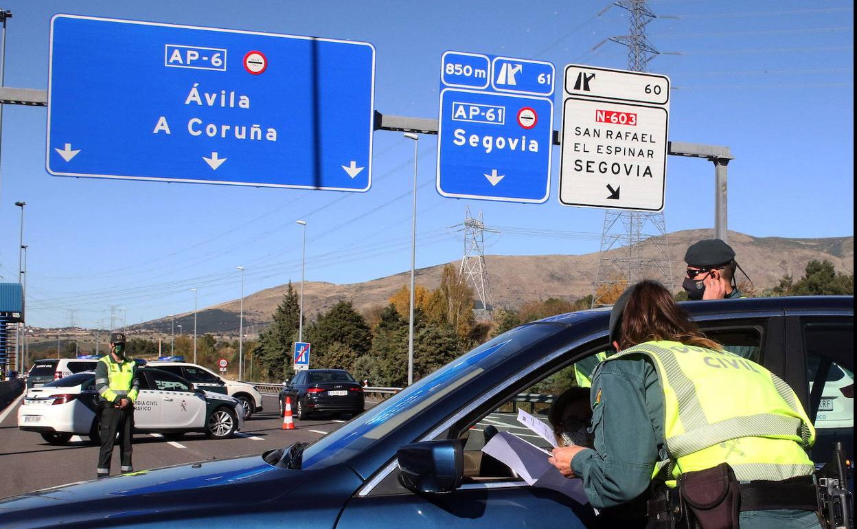 El cierre perimetral de la comunidad se mantiene aún. 