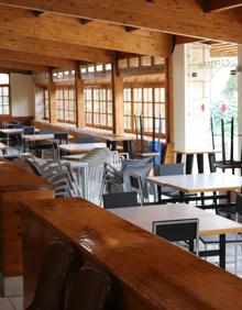 Imagen secundaria 2 - La cafetería de la Facultad de Derecho no ha abierto y se encontraban preparando su reapertura con la vista fija en el próximo lunes. 