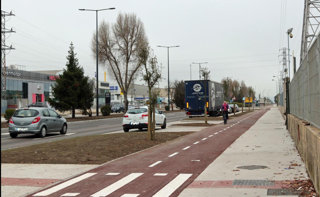 La remodelación de la Avenida Alcalde Martín Cobos está a falta de dos fases para completarse.