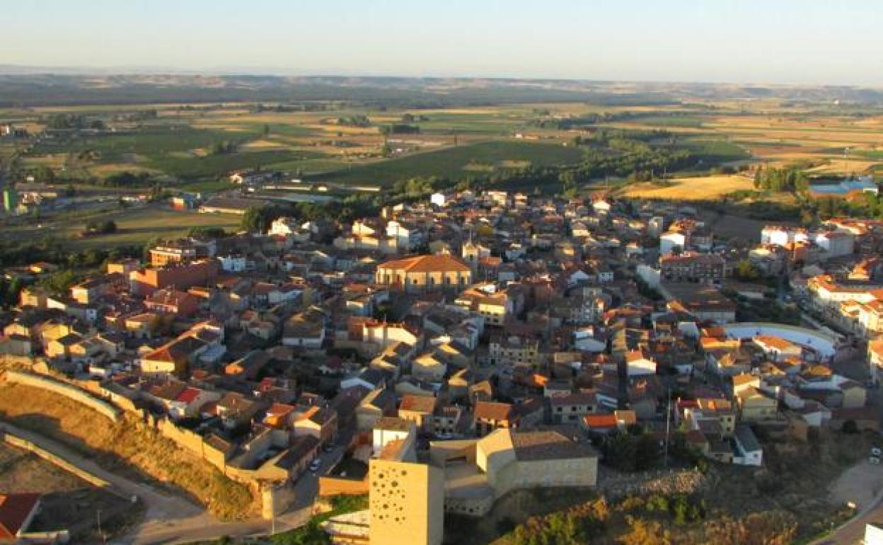 Imagen aérea de la locadlidad de Roa. 