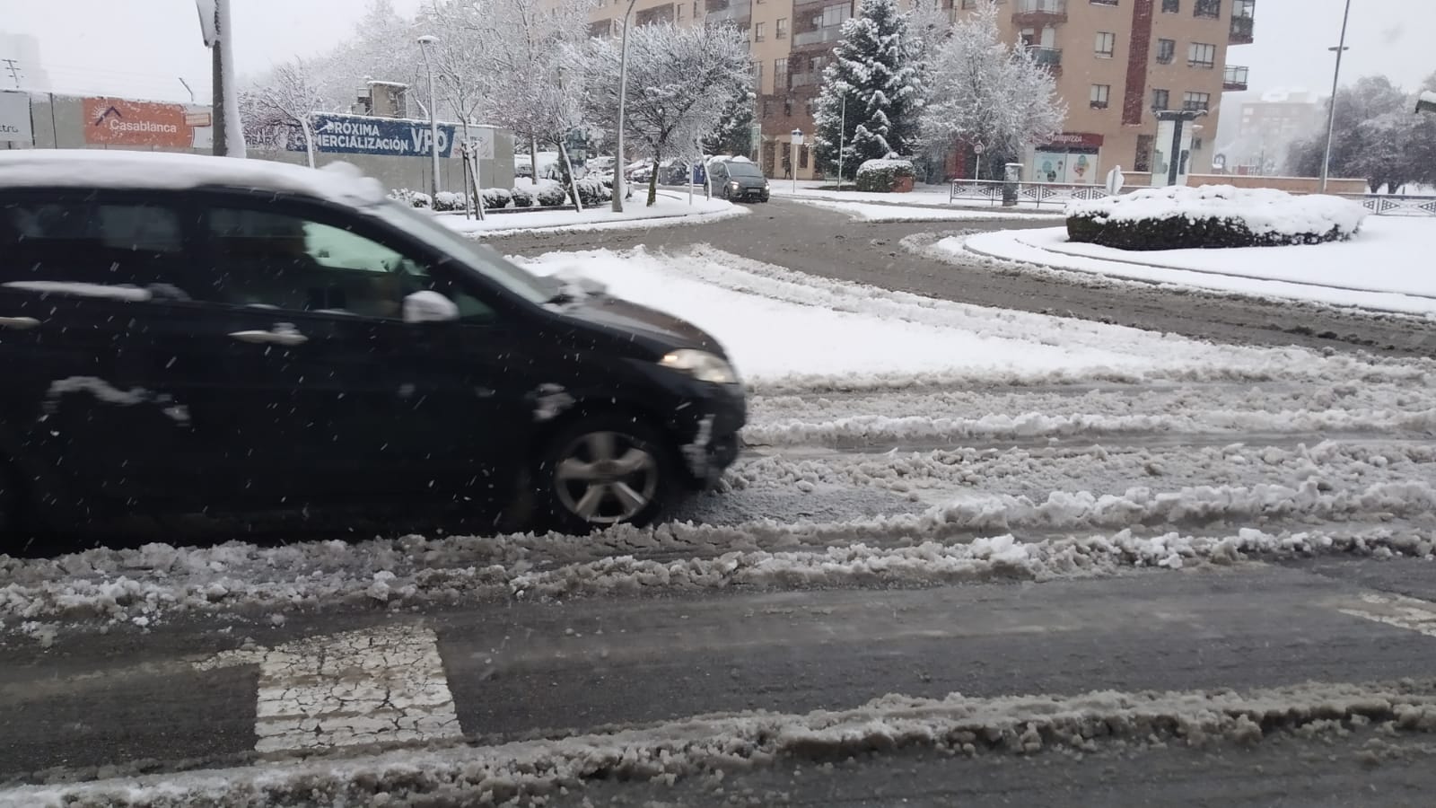 Fotos: La nieve también cubre Gamonal y Fuentecillas