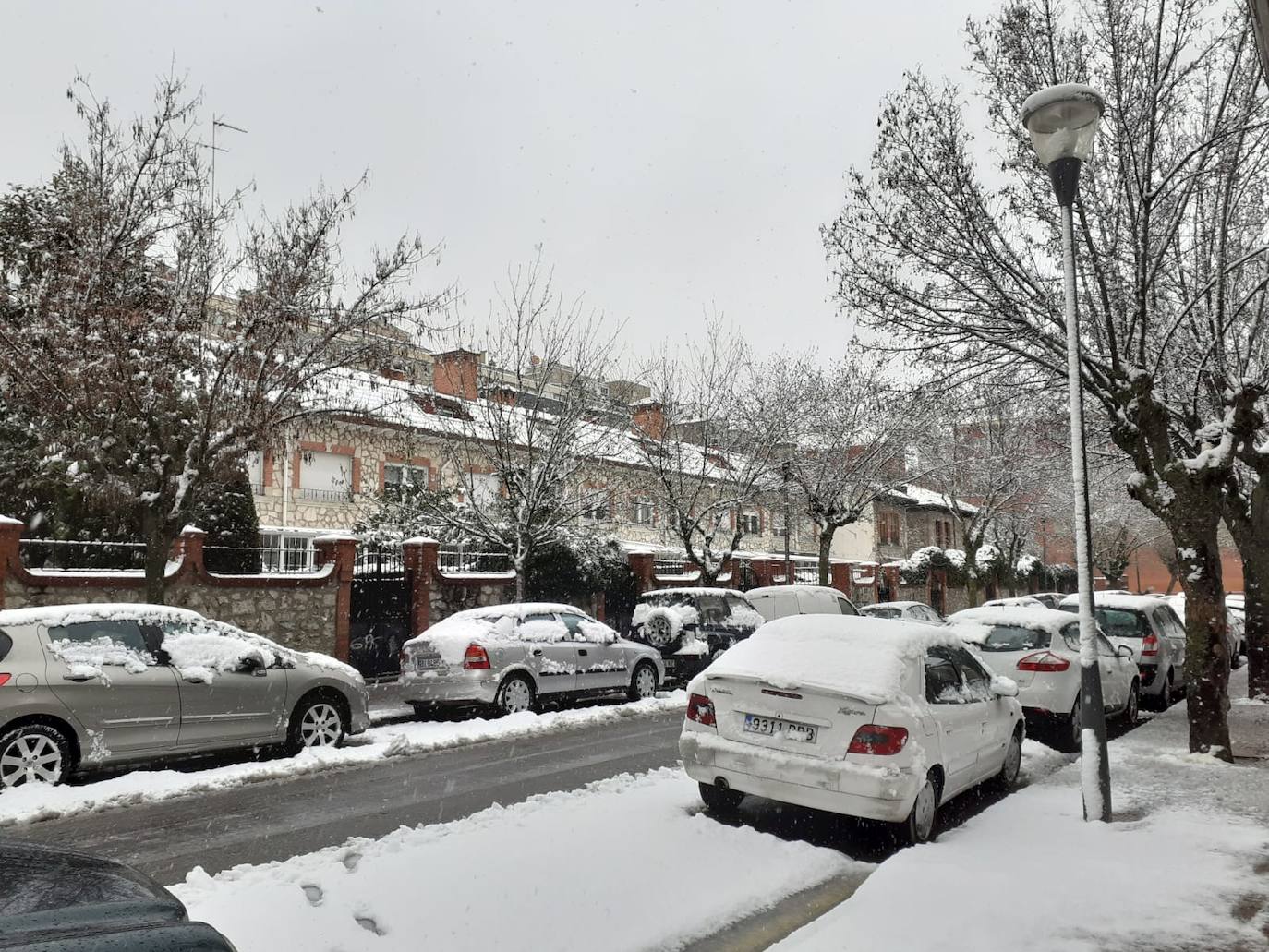 Fotos: La nieve toma el centro de Burgos