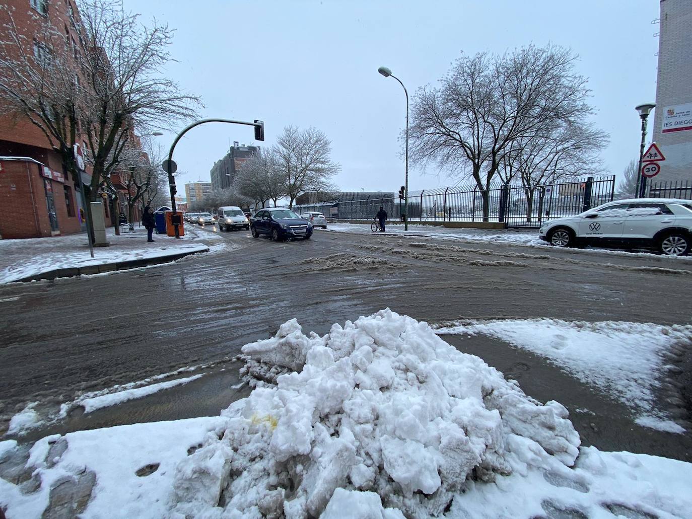 Fotos: La nieve toma el centro de Burgos