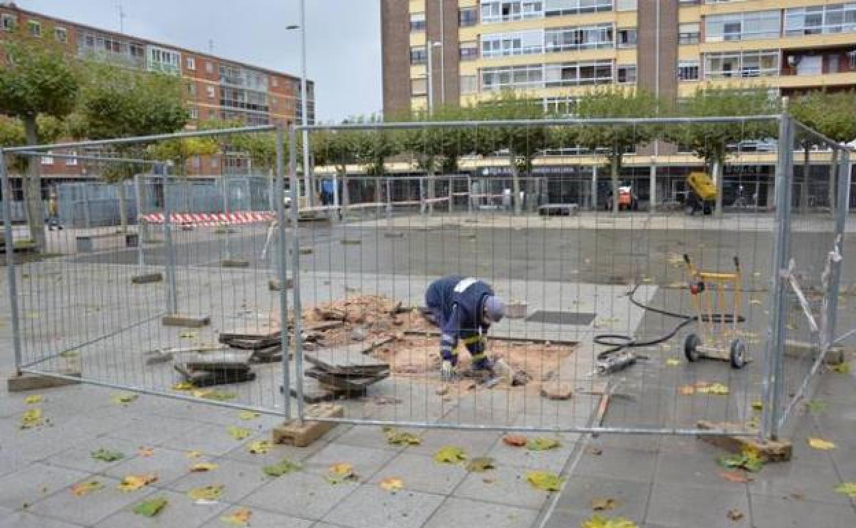 Imagen de las obras en la Plaza de Santiago.