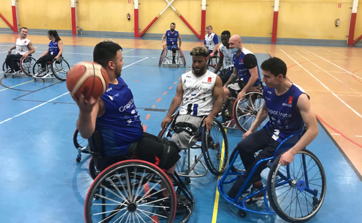 Imagen de un entrenamiento del Servigest Burgos. 