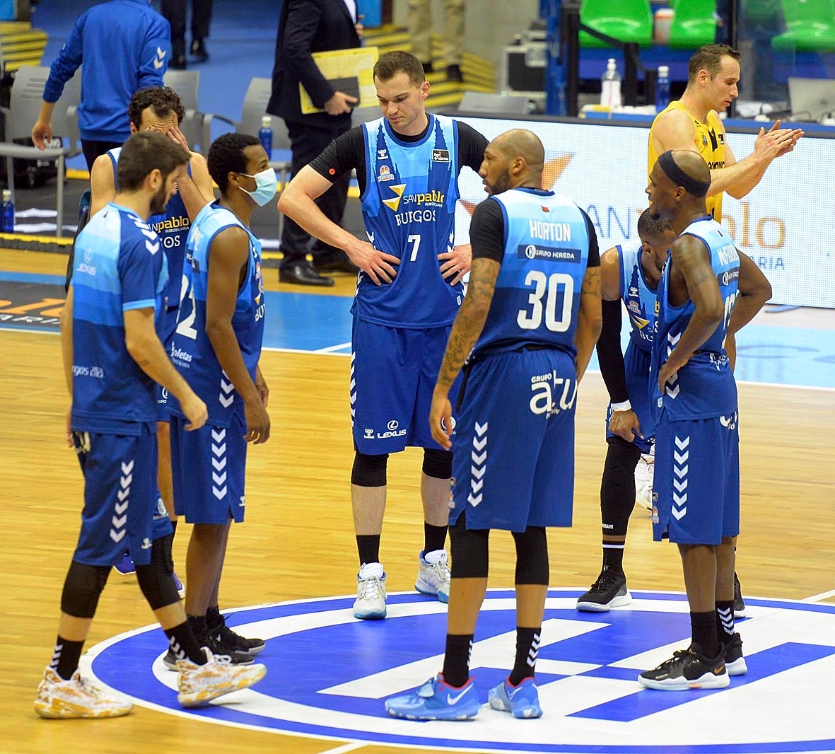 Fotos: El San Pablo vuelve a caer ante el Lenovo Tenerife