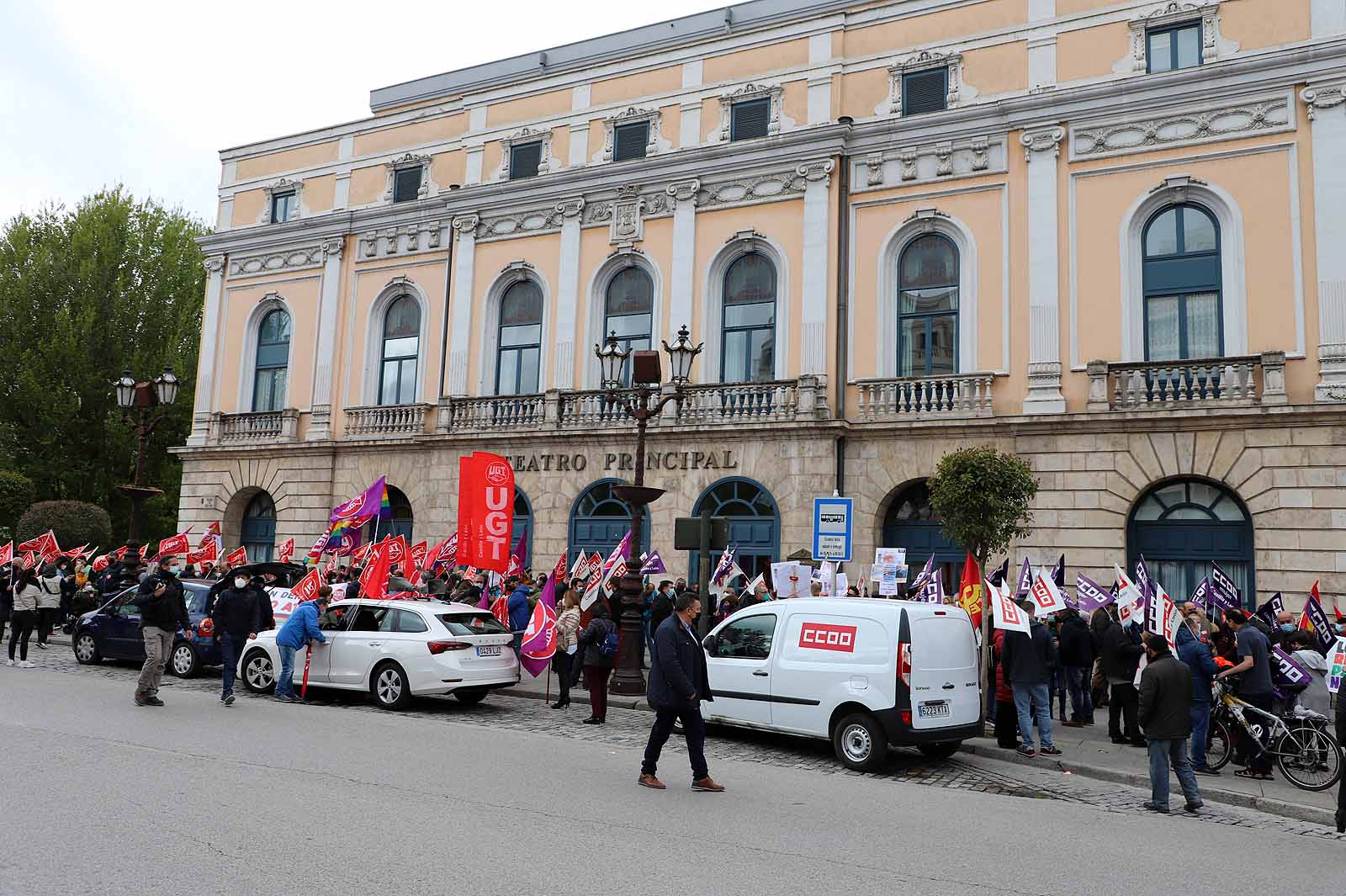 Multitudinaria concentración en Burgos en el 1º de Mayo,