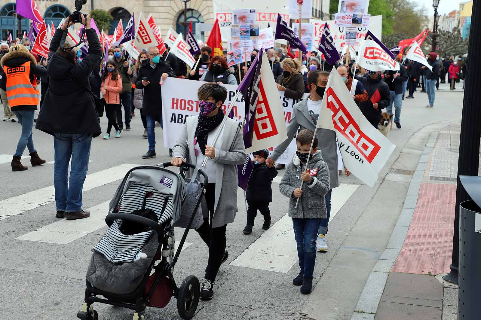 Multitudinaria concentración en Burgos en el 1º de Mayo,