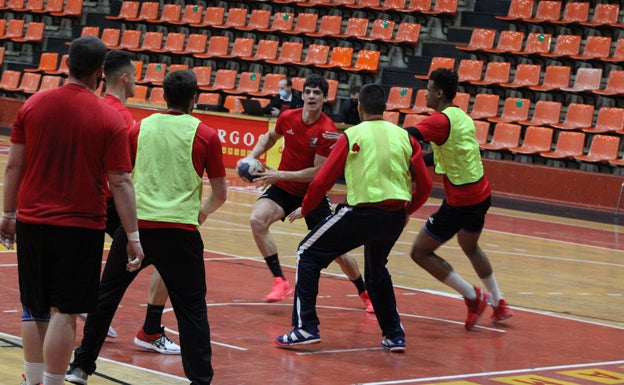 Imagen de archivo de un entrenamiento del conjunto burgalés. 