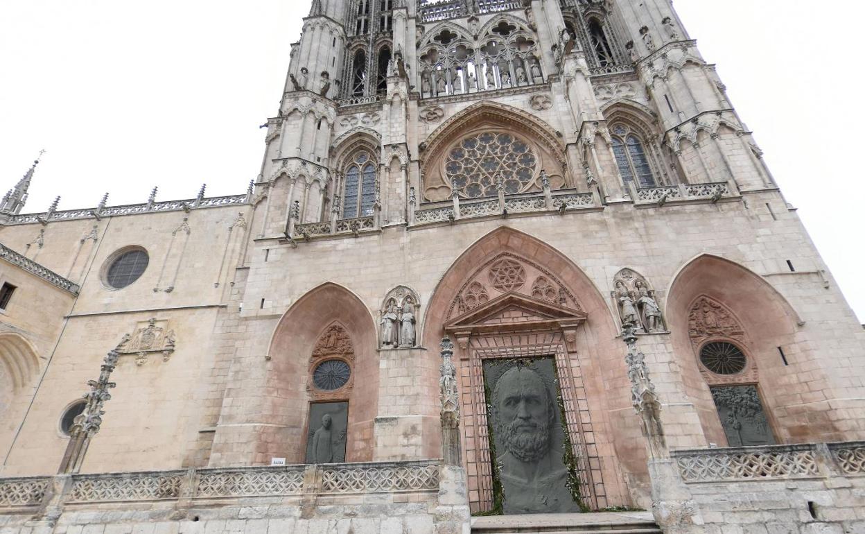 Puertas de la Catedral de Burgos: Encuesta: ¿Qué te parece el proyecto de las nuevas puertas para la Catedral de Burgos?