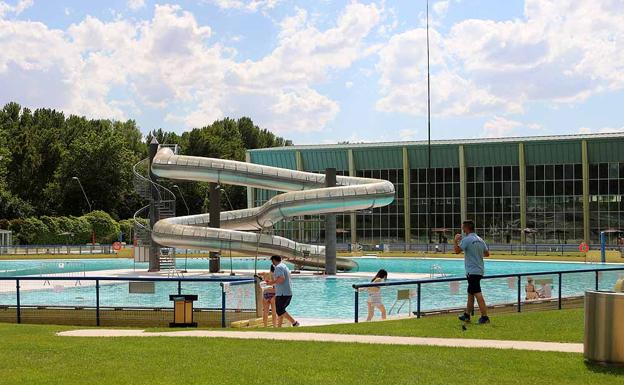 Las obras de la piscina de verano de El Plantío y el Polideportivo de San Pedro y San Felices, para otoño