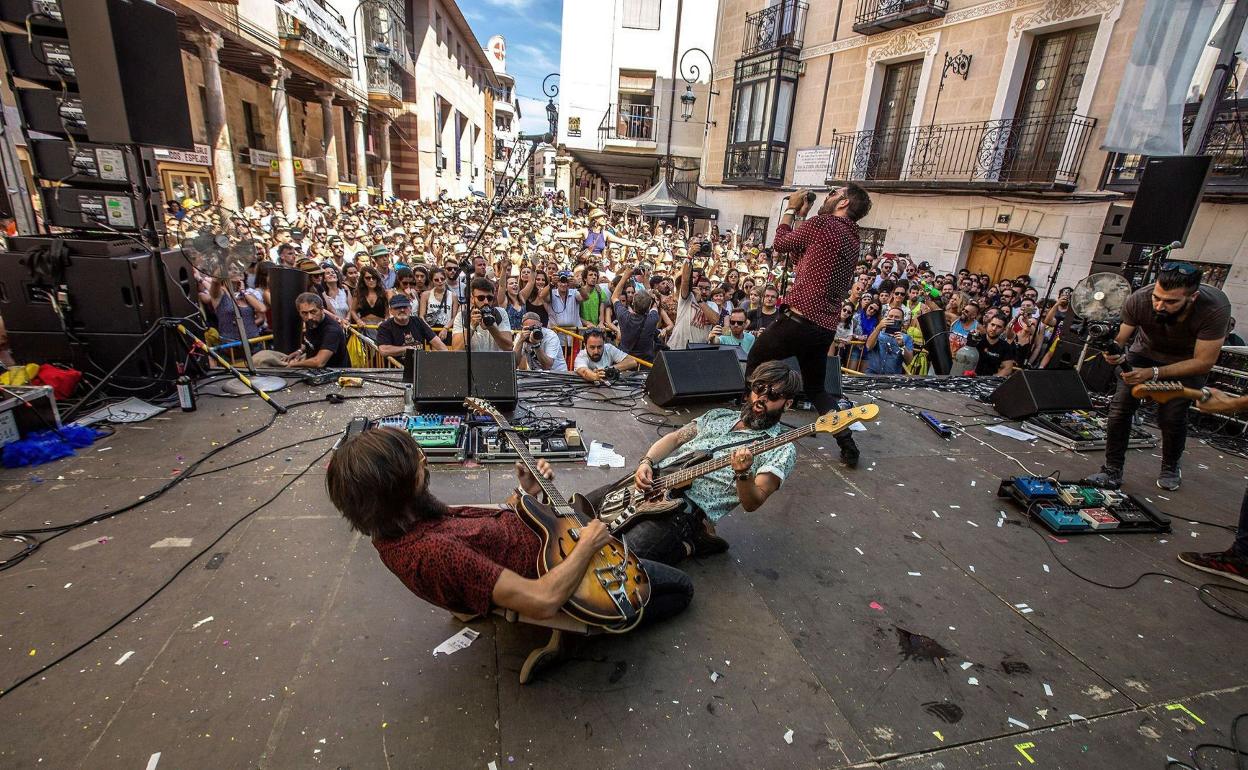 Este año se descartan los conciertos en la calle. 