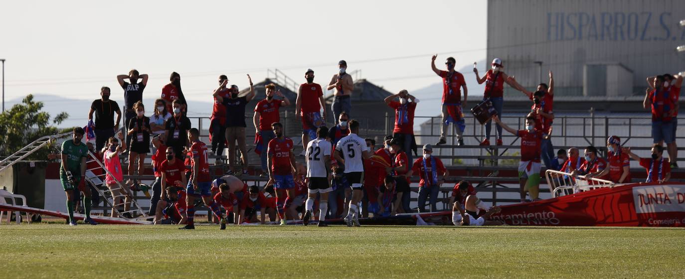 Fotos: Echa un vistazo a las imágenes del partido Burgos CF-CD Calahorra