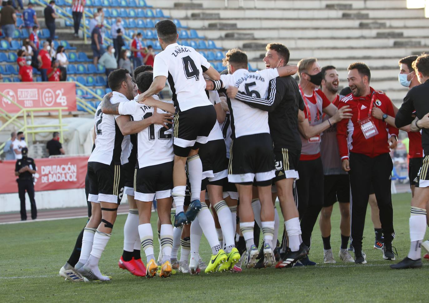 Fotos: Echa un vistazo a las imágenes del partido Burgos CF-CD Calahorra