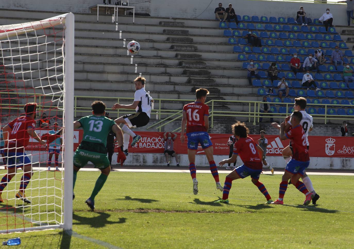 Fotos: Echa un vistazo a las imágenes del partido Burgos CF-CD Calahorra