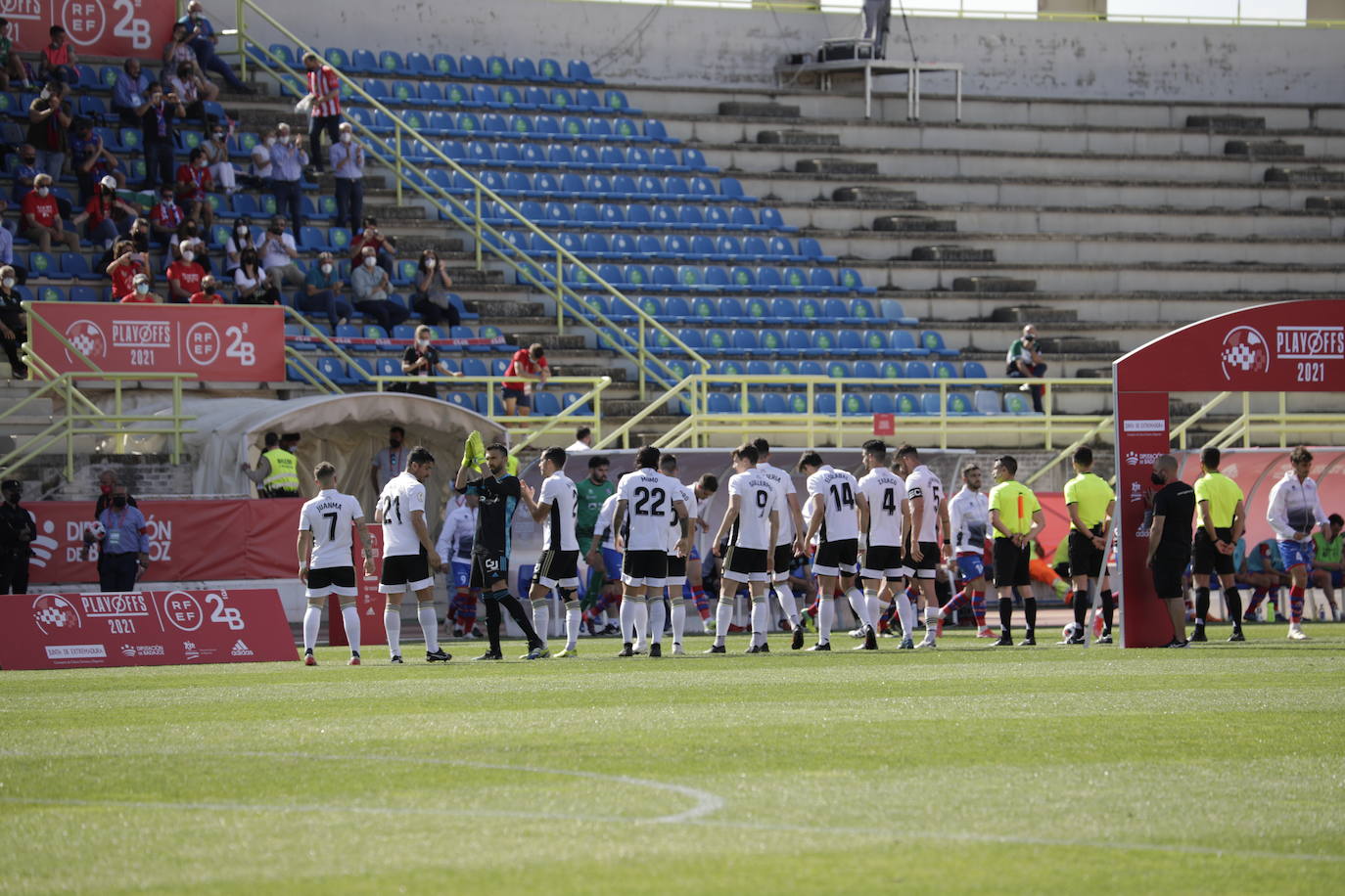 Fotos: Echa un vistazo a las imágenes del partido Burgos CF-CD Calahorra