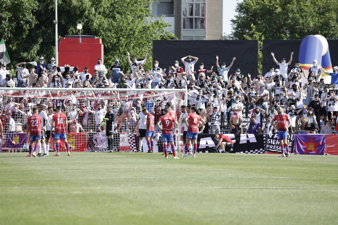 Fotos: Echa un vistazo a las imágenes del partido Burgos CF-CD Calahorra