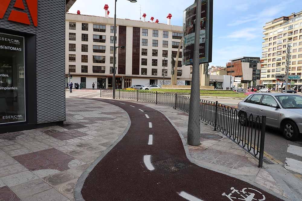 Fotos: Ciclistas y peatones, en contra de las aceras bici