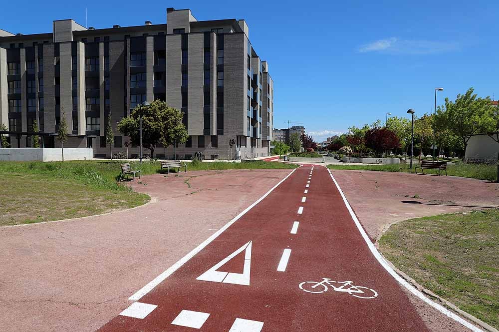 Fotos: Ciclistas y peatones, en contra de las aceras bici