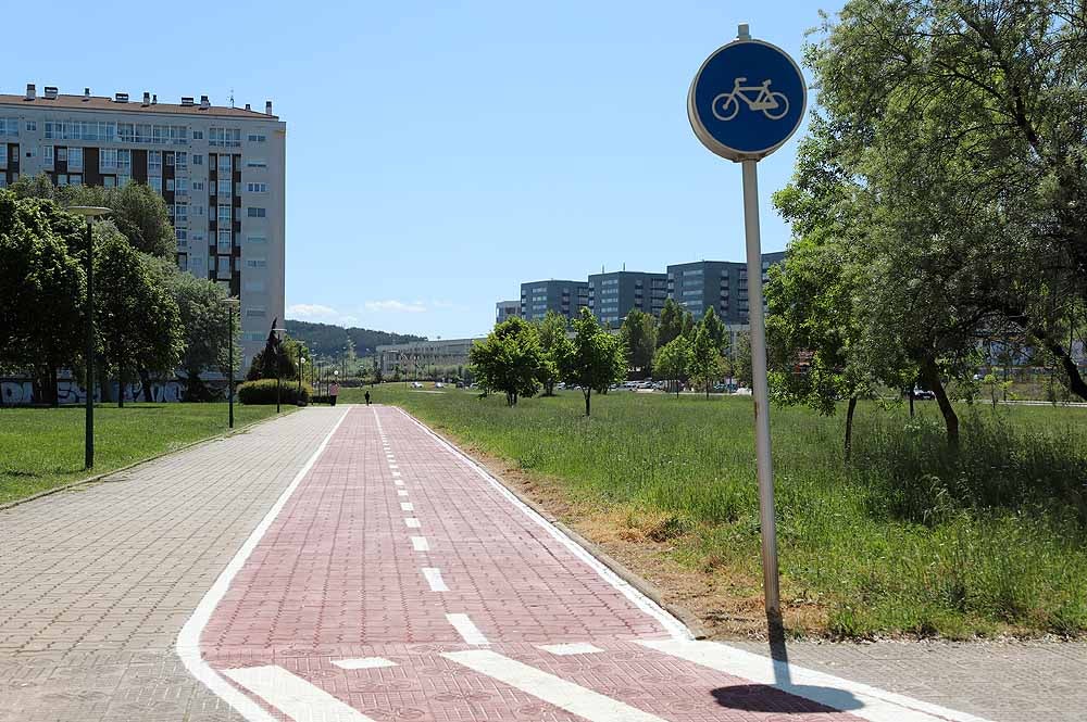 Fotos: Ciclistas y peatones, en contra de las aceras bici