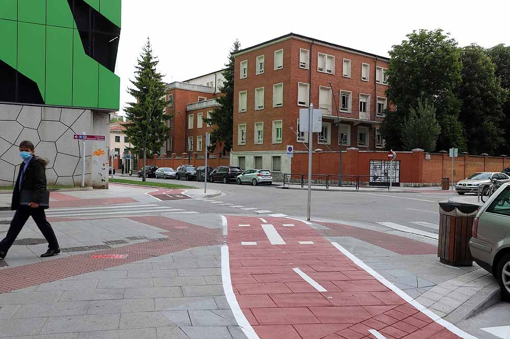 Fotos: Ciclistas y peatones, en contra de las aceras bici