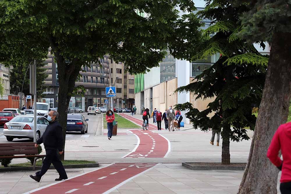 Fotos: Ciclistas y peatones, en contra de las aceras bici