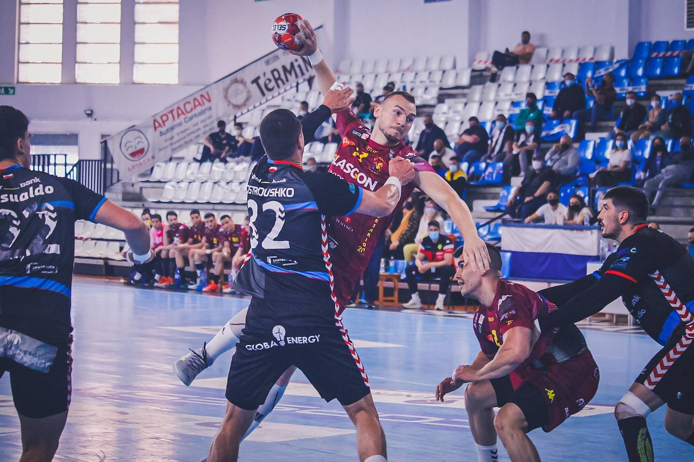 El Villa de Aranda despide la temporada con una derrota por la mínima en Santander