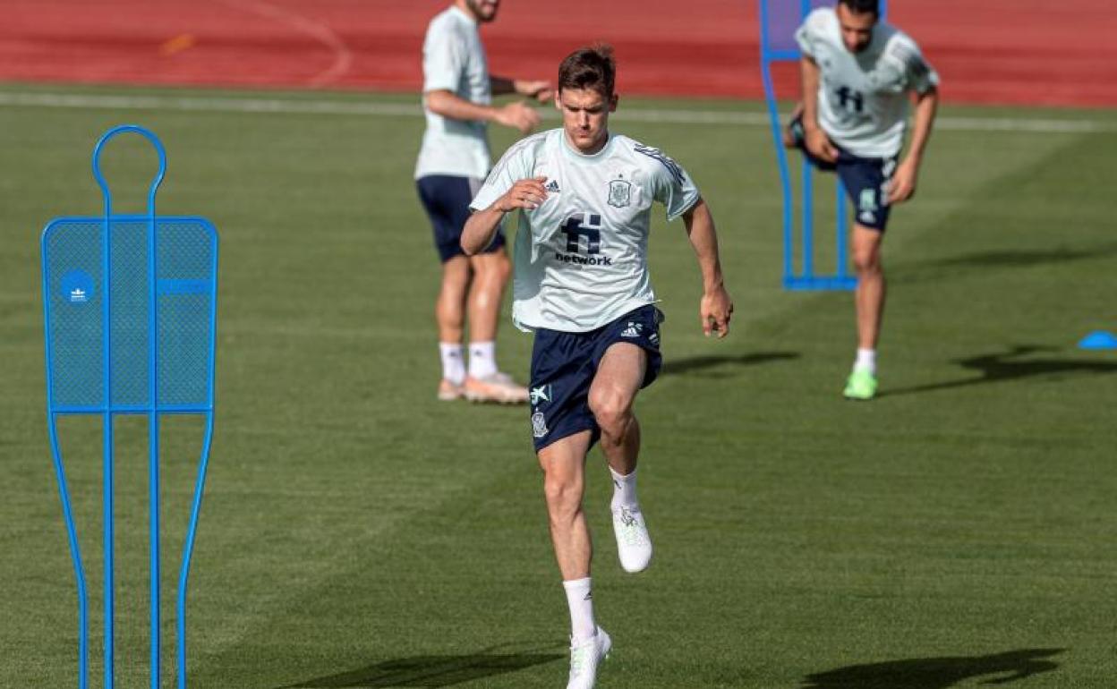 Diego Llorente, entrenando en Las Rozas. 