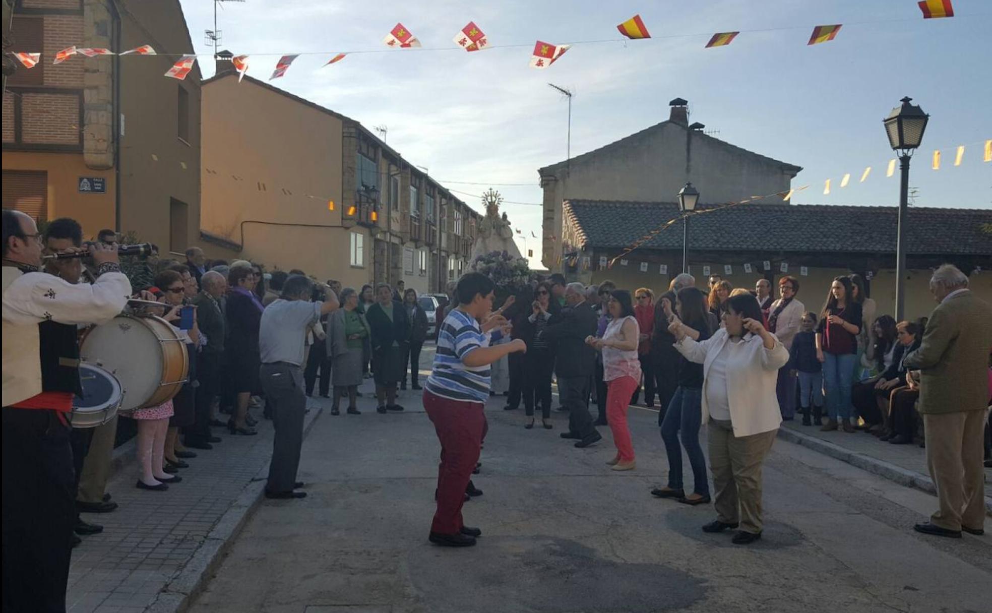 Procesión en honor a la Virgen de la Salud en Turégano.