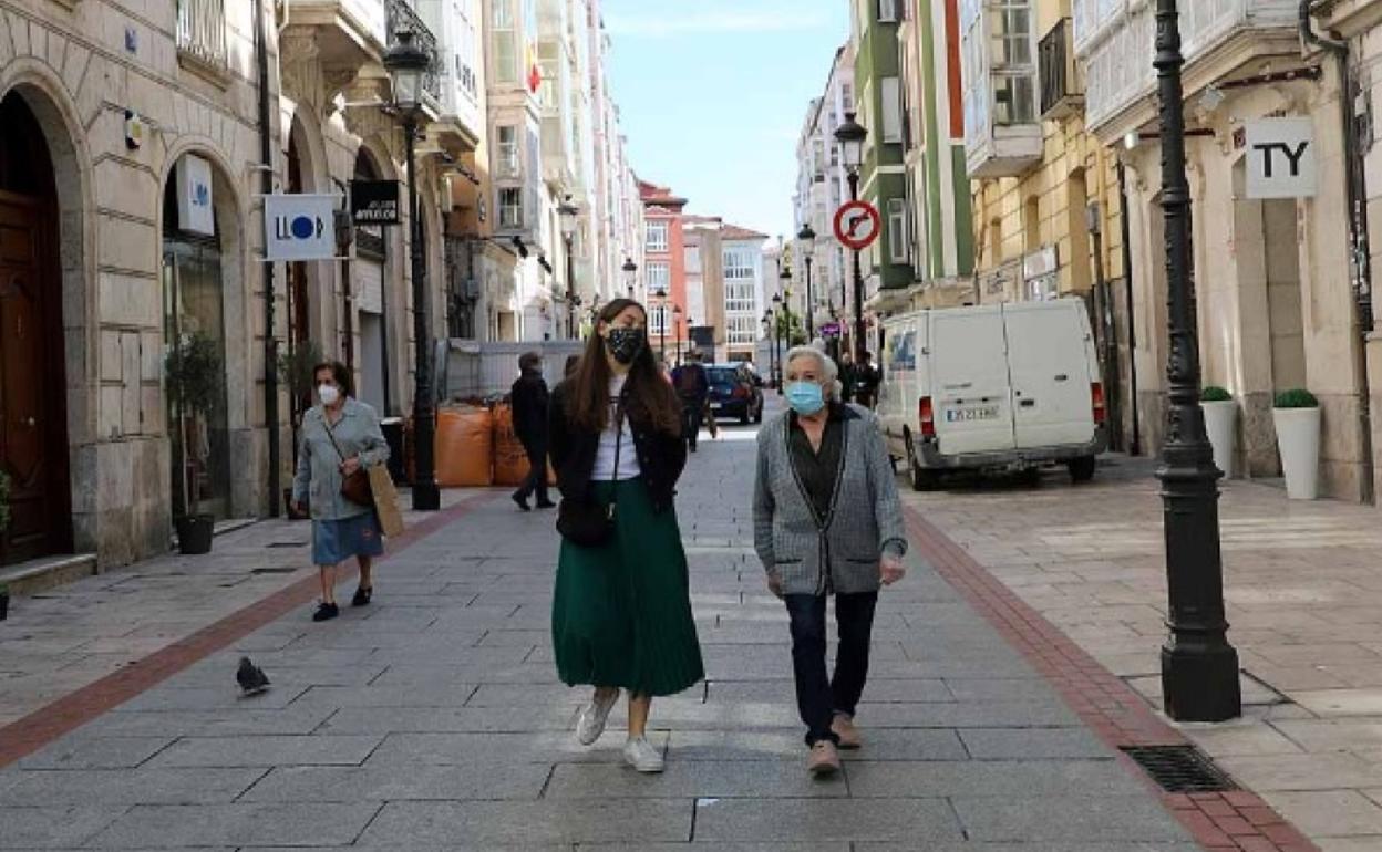 En el último año Burgos ha perdido más población femenina que masculina. 