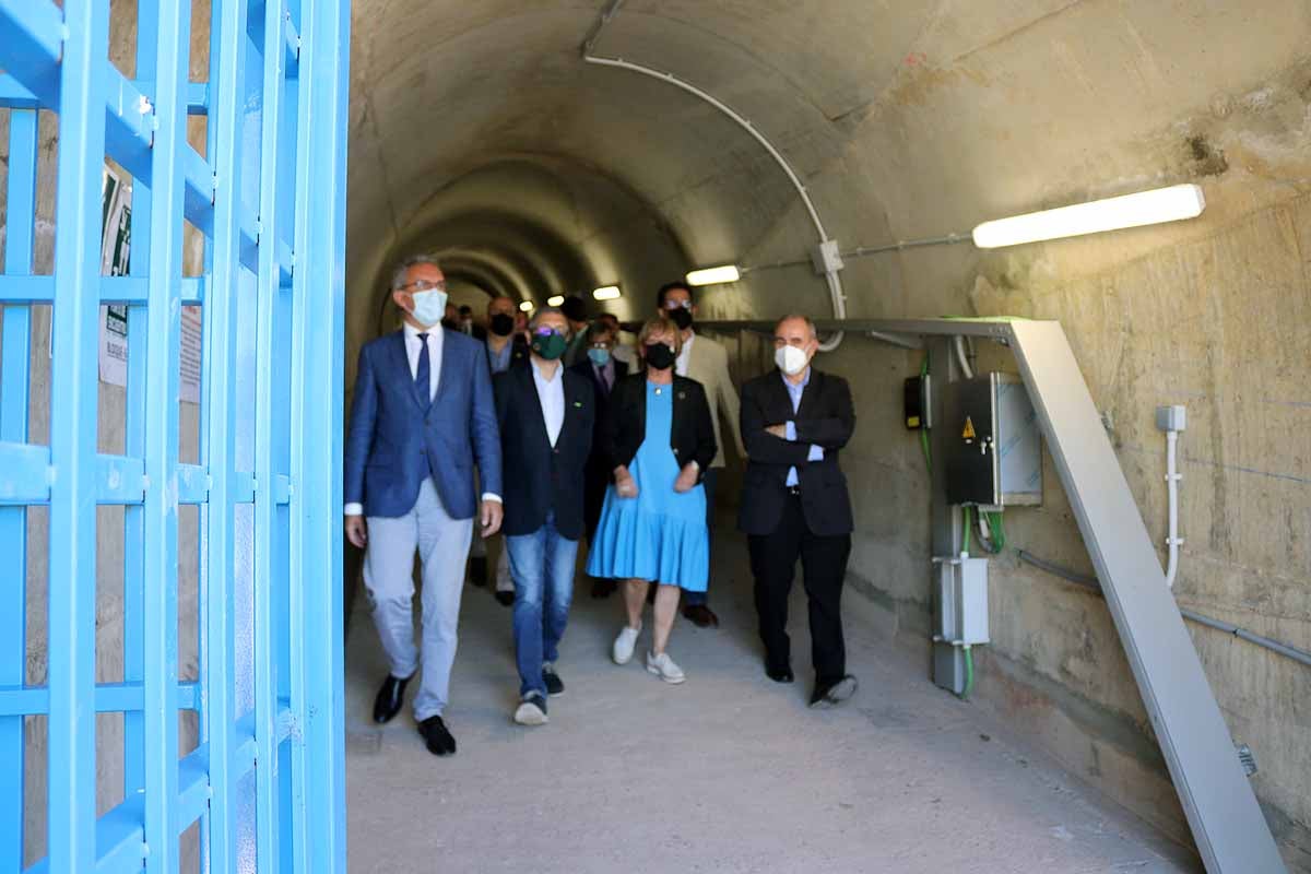 Fotos: 17 años y 250 millones de euros después, el embalse de Castrovido empieza a llenarse (en pruebas)