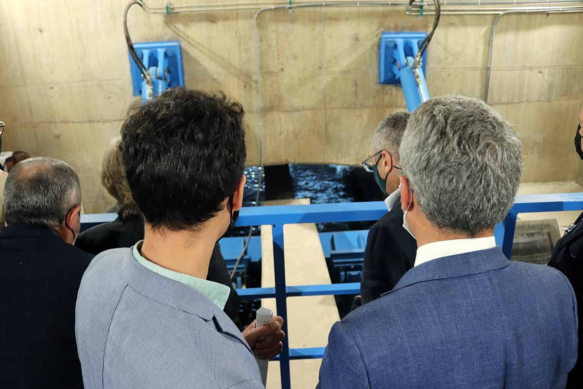 Fotos: 17 años y 250 millones de euros después, el embalse de Castrovido empieza a llenarse (en pruebas)