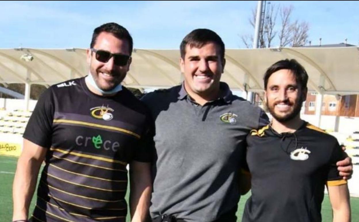 Juan González (centro), junto a José García y Jorge Rueda. 